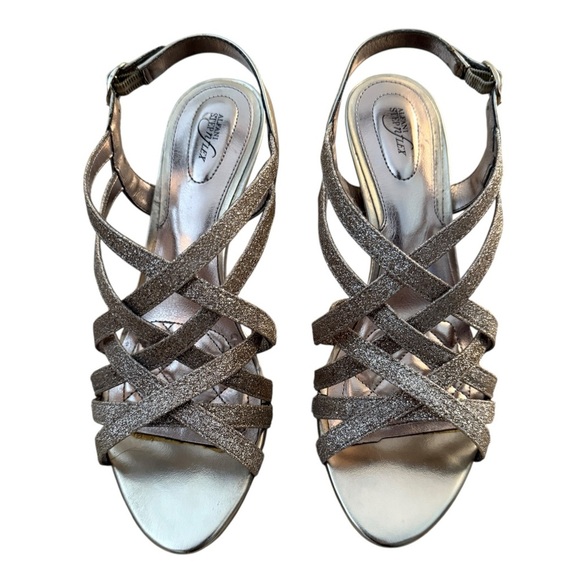 ALFANI Step N Flex Gold Sandals w/ Buckle Strap Dressy Women 7.5, 7-1/2 M - Picture 4 of 7